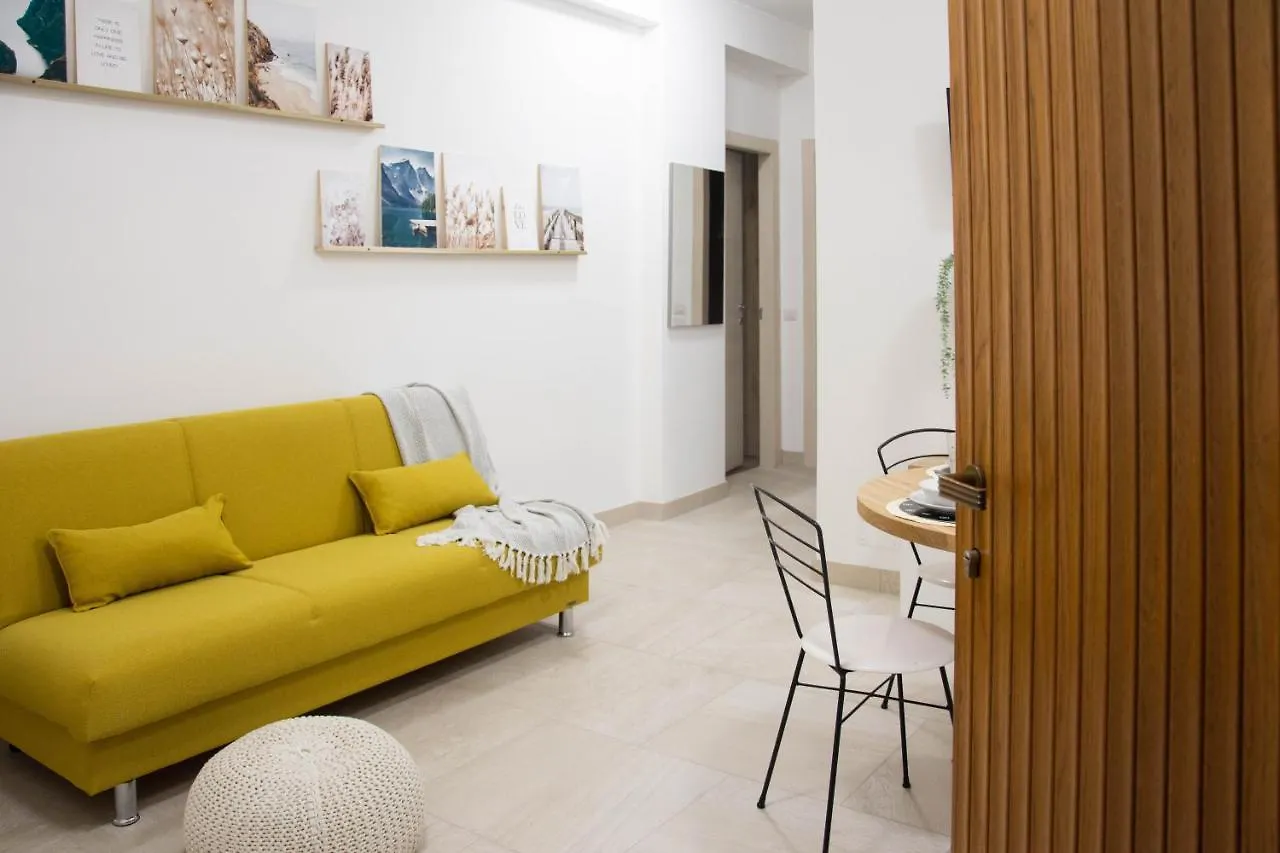 Ca' Fiore - Self Check-In, Central & Modern Apartment Como
